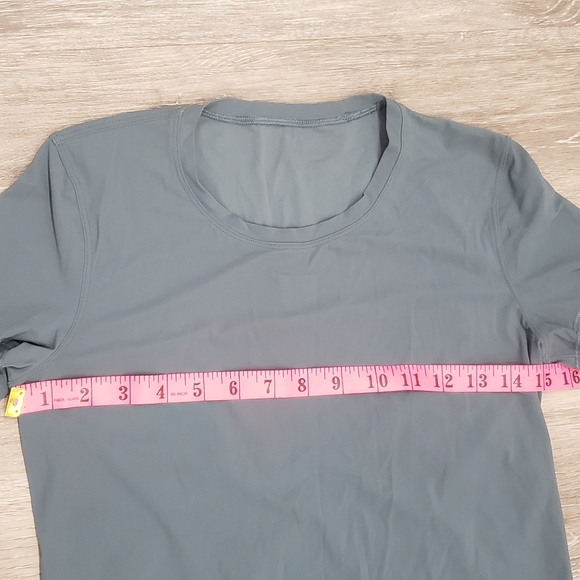 Lululemon Into the Sun Tee Persian Blue - Picture 9 of 10